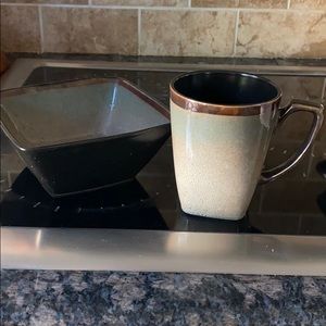 Mugs and Bowls. Set of 4.